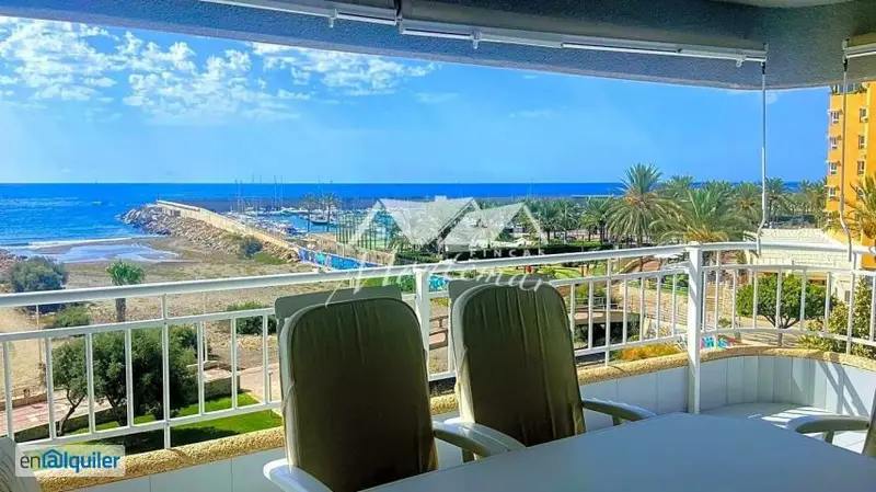 Apartamento con Vistas al Mar en Aguilas Cerca del Hotel Don Juan