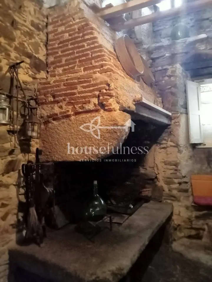 Casa en Venta en Neda A Coruna para Reformar