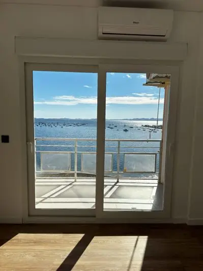 Apartamento 3 Dormitorios Lo Pagan Primera Linea de Playa