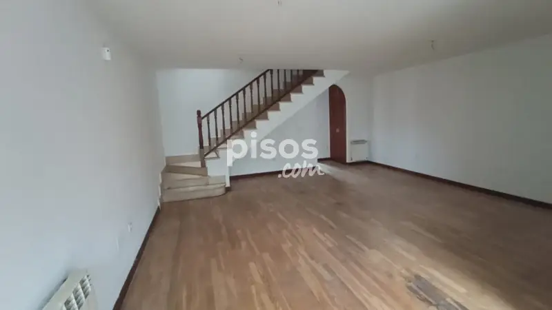 Chalet adosado en venta en Avenida de Castilla y León