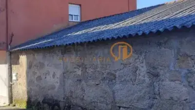 Casa en Venta Vilanova de Arousa con Terreno y Garaje