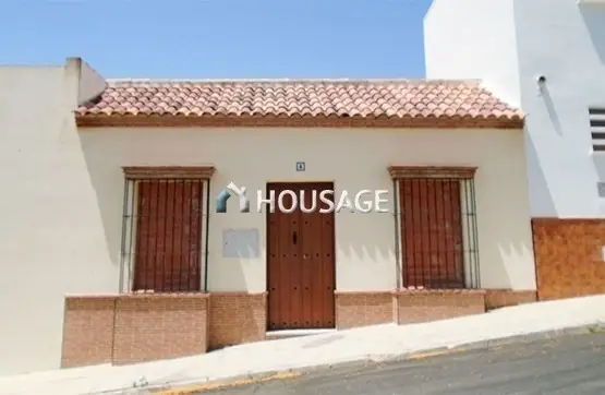 Casa en Venta en Carmona 3 habitaciones 1 bano 97m2
