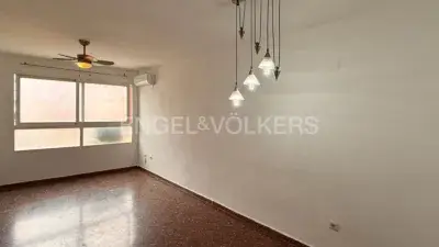 Apartamento en Alquiler Massanassa 3 Dormitorios 2 Baños Cerca Valencia