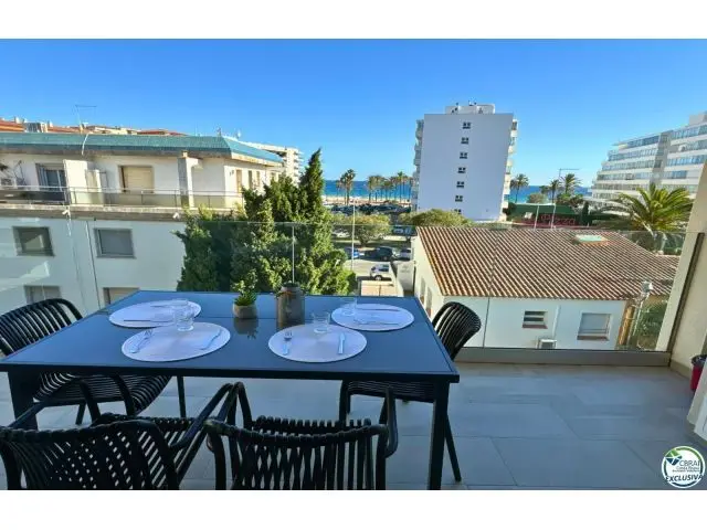 Apartamento con Vistas al Mar en Roses Girona