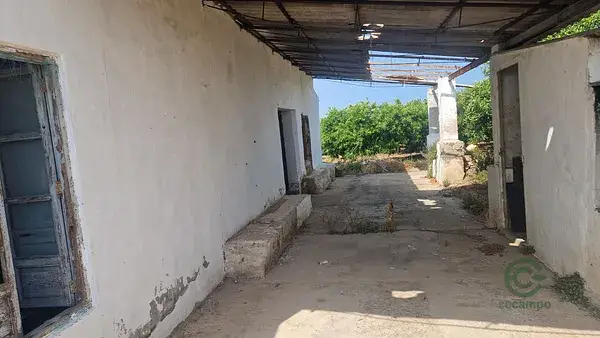 Alqueria en Almazora para reformar con terreno