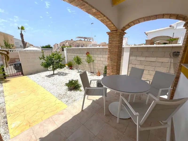 Chalet en Venta Camposol 2 Dormitorios Piscina Comunitaria