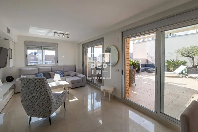 Atico en venta en Ibiza Can Misses 98m2 2 habitaciones 2 banos terraza 120m2