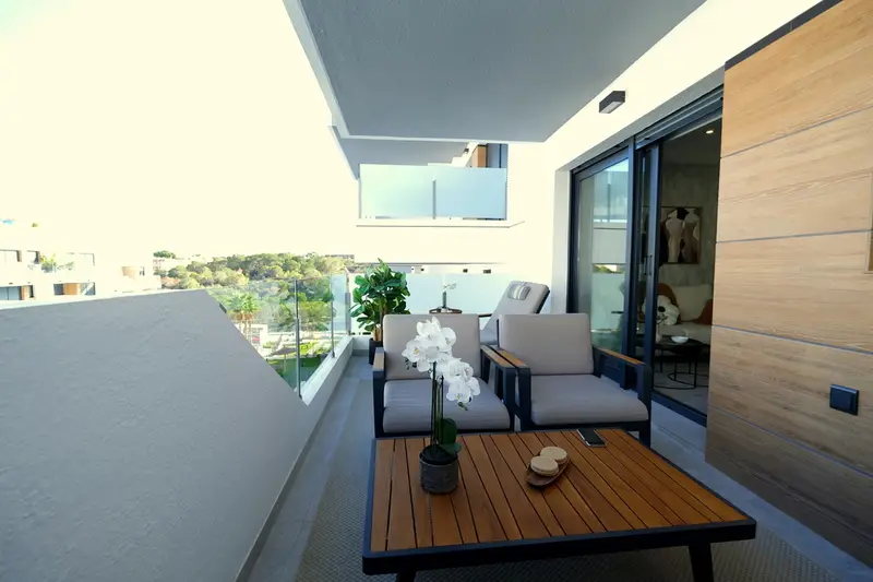 Apartamento 2 Dormitorios Villamartin Cerca Playas Golf