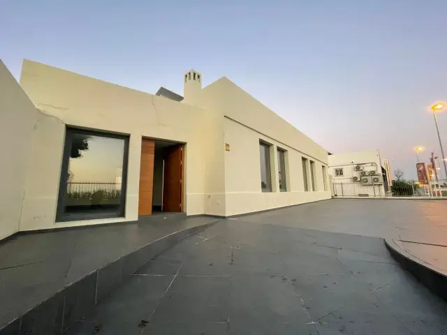 Oficina en Venta Marbella - Espacio Adaptable y Ubicación Privilegiada