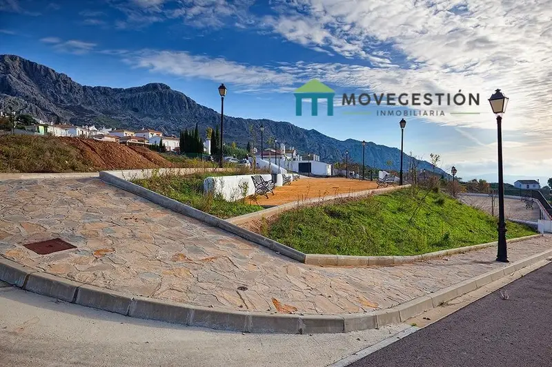 Venta Solar Residencial 180m2 Benaocaz Cadiz
