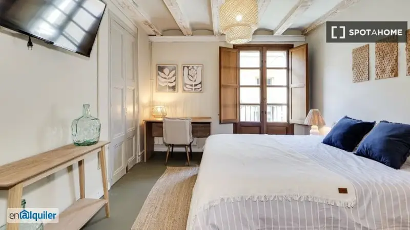 Alquiler Habitaciones Apartamento 4 Dormitorios Ciutat Vella