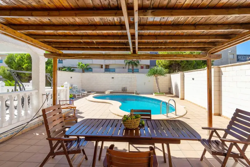 Chalet en Cabo Roig Orihuela Costa 4 habitaciones 2 banos