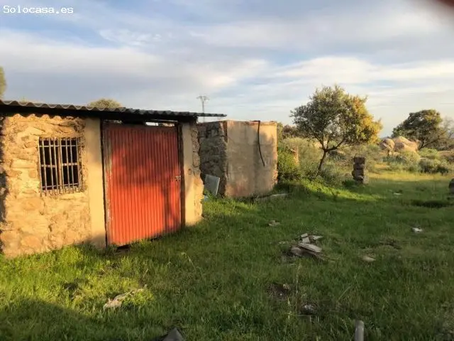 Finca Rustica con Olivos cerca de Aldea del Cano