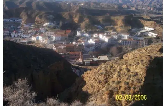 Rent a room in Cortes y Graena