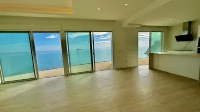 Apartamento en Venta Primera Linea de Playa  Centro