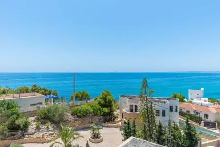 Villa Luminosa El Campello 3 Dormitorios Piscina Vistas al Mar