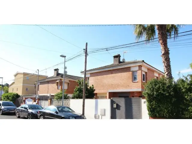 Casa Adosada en Rocamar Sant Pere de Ribes 8 Dormitorios 2 Banos