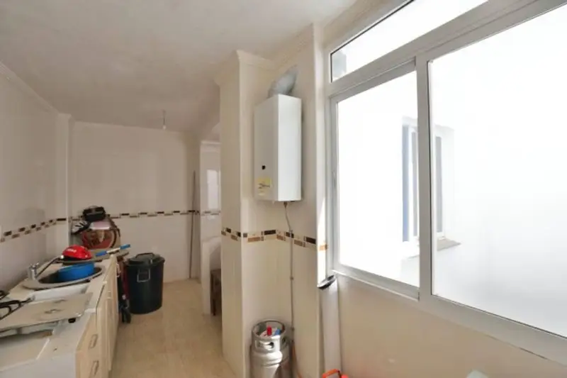 Casa en Venta en Olvera, Cádiz: 4 Plantas, Terraza y Vistas