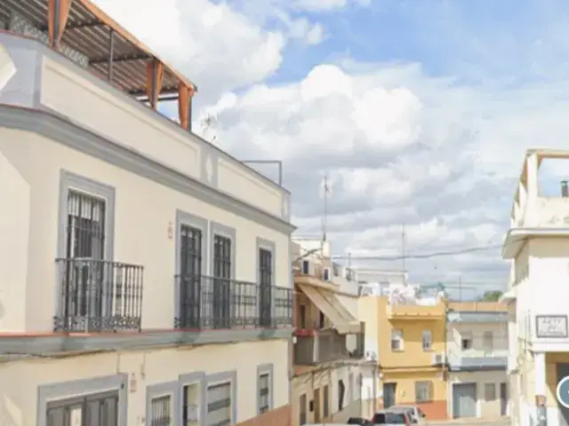 Casa en Venta en Camas Zona La Extremeña