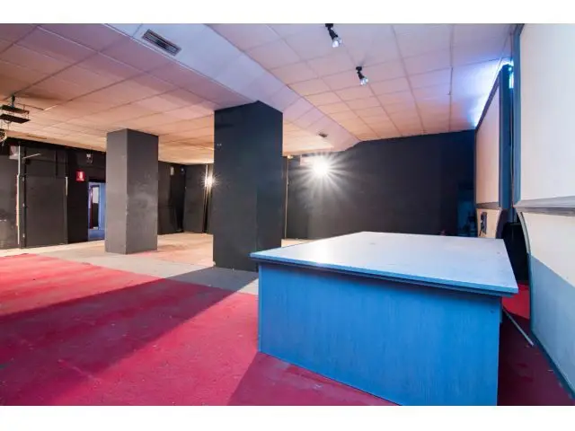 Local Comercial Insonorizado en Venta Granada