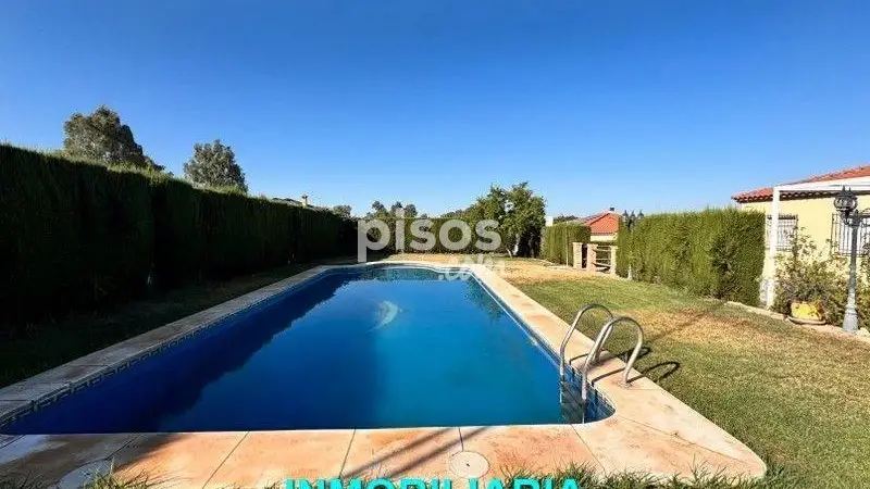 Chalet en Venta Linares 5 Dormitorios Piscina Privada