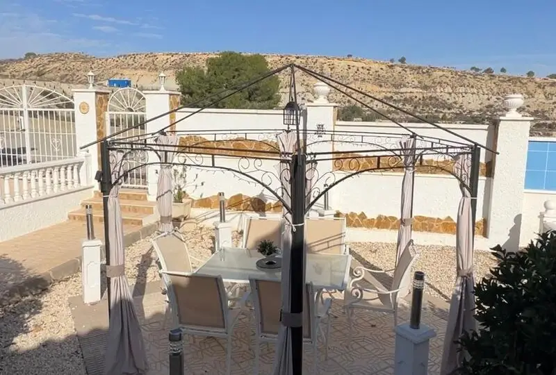 Villa en Venta Bigastro 3 Dormitorios Piscina Privada