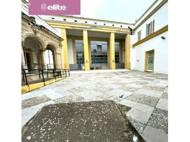 Local Comercial 850m2 Calle Larga Jerez de la Frontera