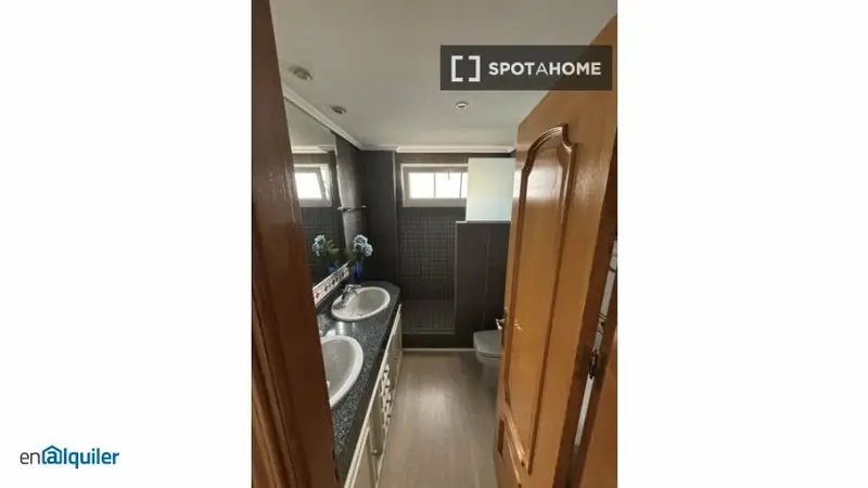 Apartamento 1 Dormitorio Salvador Madrid Amueblado Gastos Incluidos