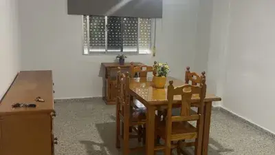 Alquiler Piso Plaza Bornos 3 Dormitorios
