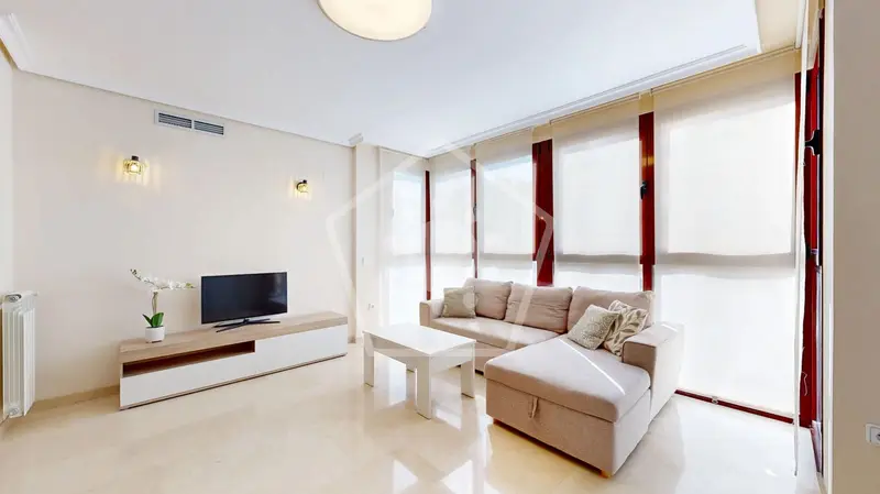 Apartamento en Alquiler Valencia Centro 4 Dormitorios Garaje