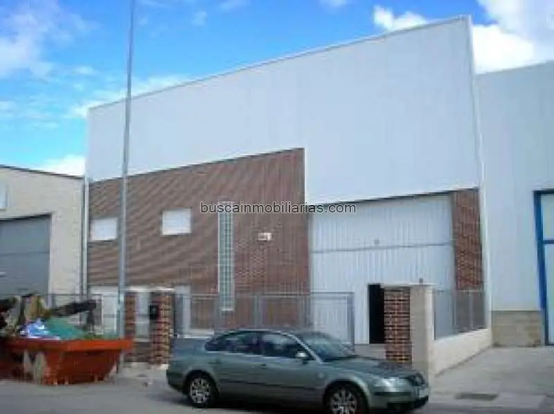 Nave Industrial en Venta Aldeamayor de San Martin