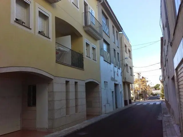 Local Comercial 264m2 Bisbal Del Penedes Excelente Ubicacion