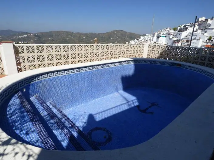 Villa 3 Dormitorios en Venta con Piscina y Garaje Doble