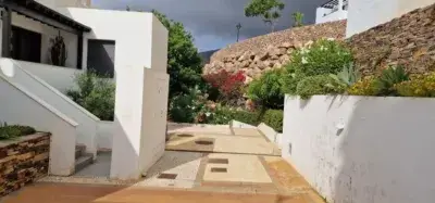 Apartamento en Macenas Golf Resort con Vistas al Mar