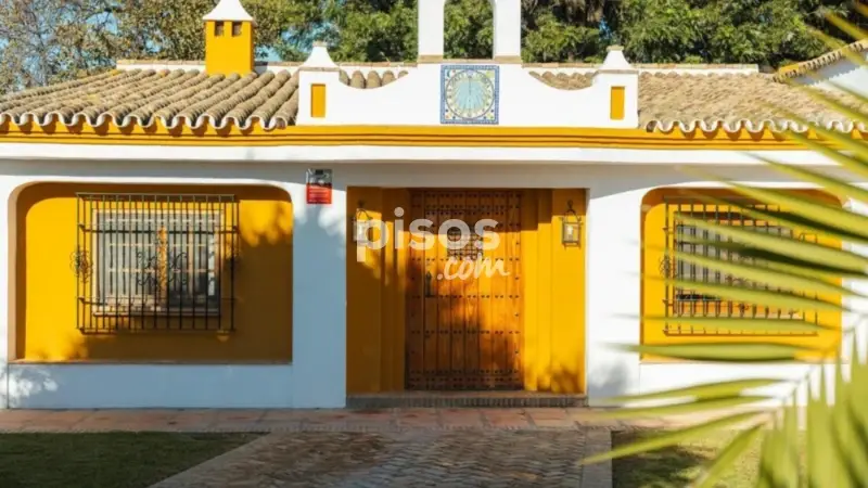 Chalet en venta en Plaza de Santa Isabel con piscina y jardin