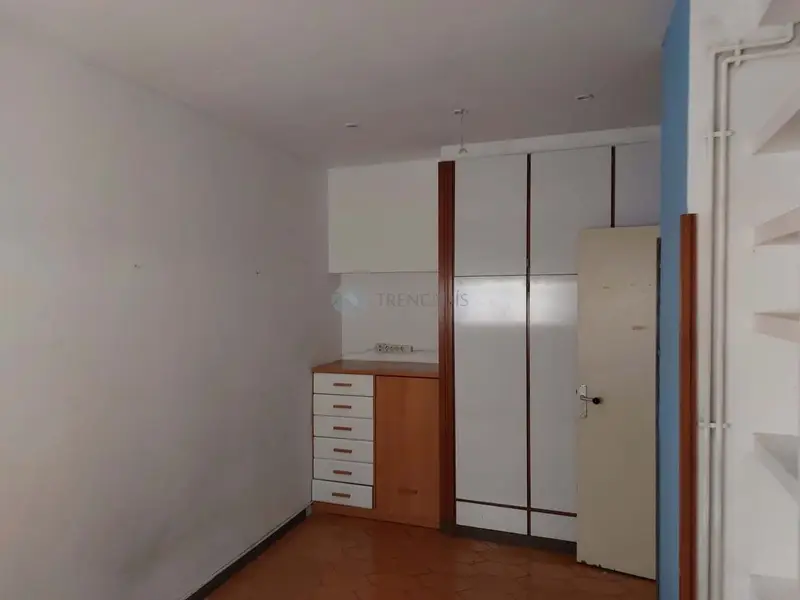 Apartamento en venta en Terrassa Barcelona 129m2 a reformar
