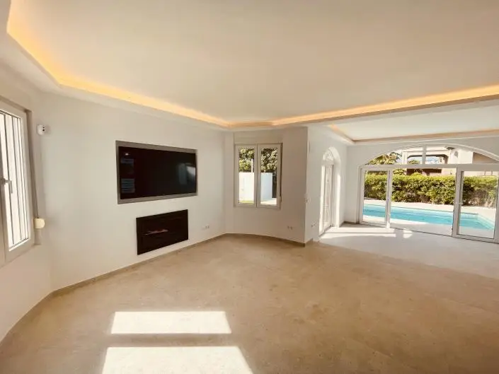 Villa de Lujo 4 Dormitorios con Piscina Privada
