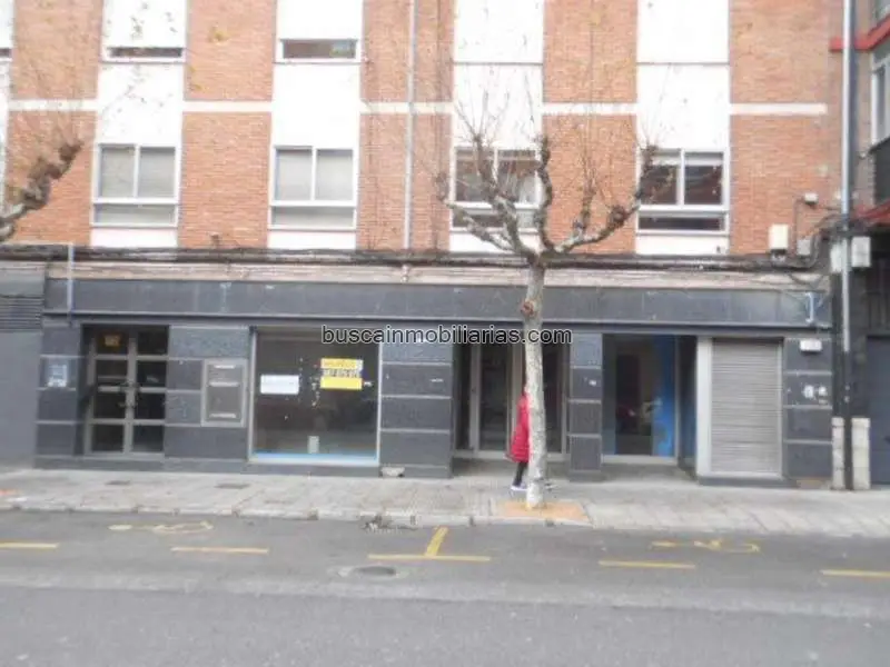 Local Comercial en Venta en Le	ón 221 m2