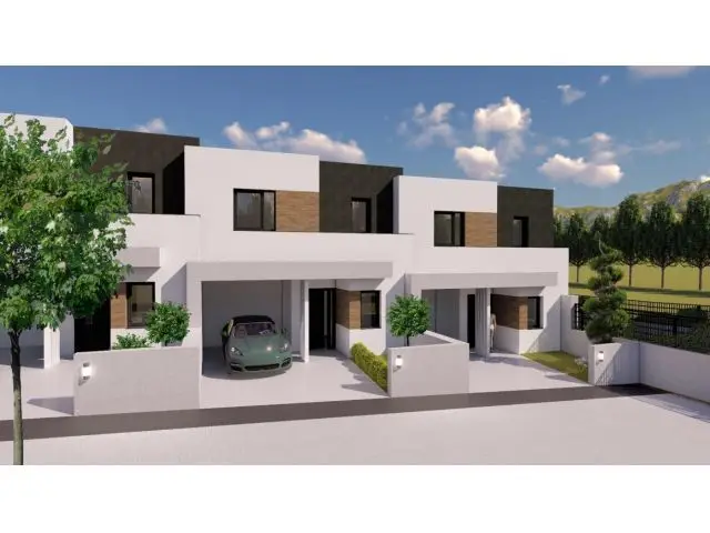 Chalets Adosados en Heras: Jardines Privados y Vistas Panorámicas