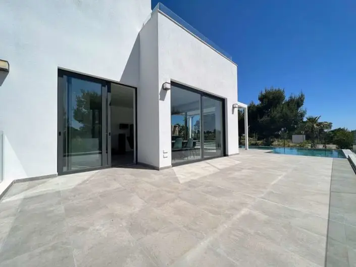 Villa 3 Dormitorios Las Colinas Amueblada Piscina Licencia Turistica