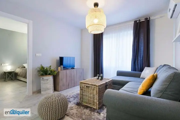 Apartamento Amueblado Calle Andorra Granada