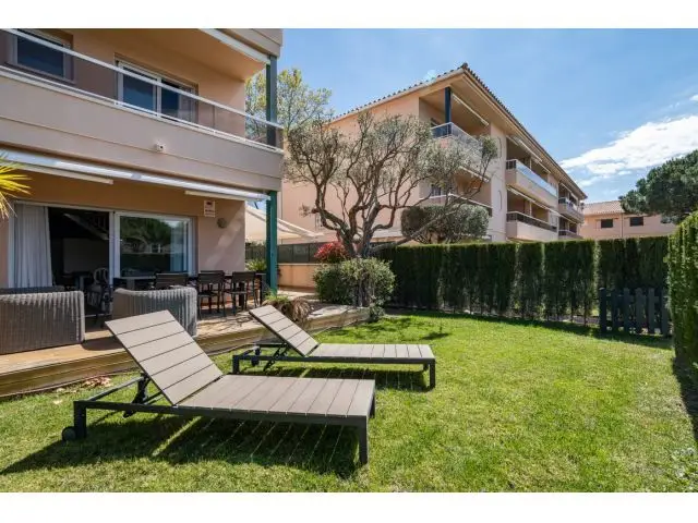 Chalet 3 habitaciones 4 banos Jardin Privado 2 Piscinas