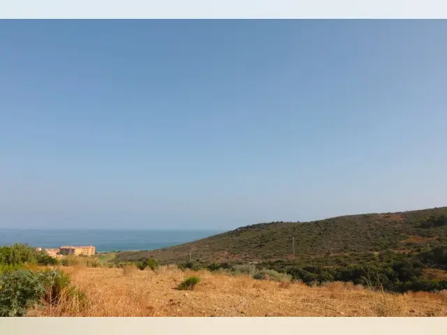 Terreno con Casa en Manilva Vistas al Mar y Montaña