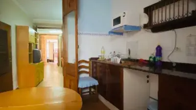 Chalet en Venta en Artana con Garaje y Vistas a la Montaña