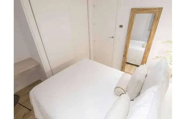 Rent 3 bedroom apartment in Granada