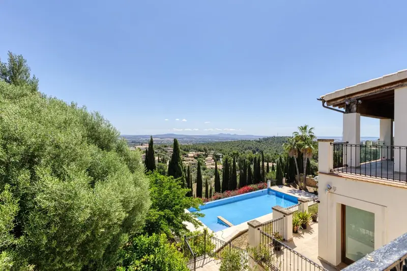 Chalet en venta en Esporles Mallorca con piscina y vistas