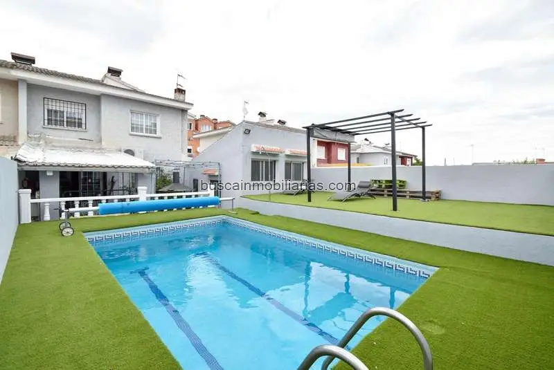 Chalet Adosado Reformado en Yeles 3 Dormitorios Piscina