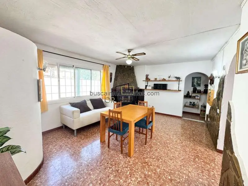 Casa en venta en Castellet i la Gornal