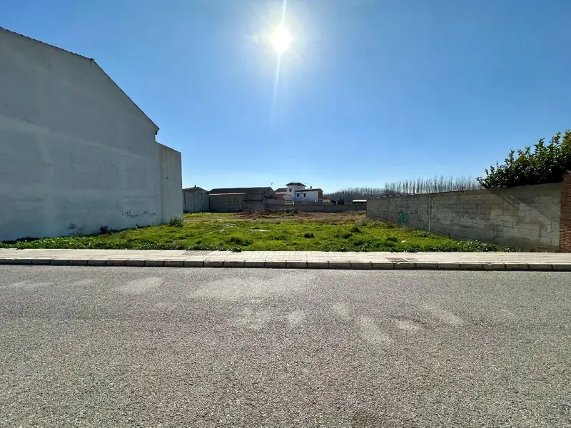 Venta Terreno en Fuente Vaqueros: Solar 190m2 cerca del Rio Genil