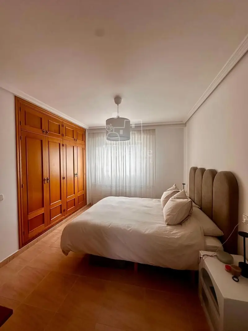 Piso en Alquiler en Ibiza Ciudad  3 Dormitorios 2 Baños Plaza de Aparcamiento